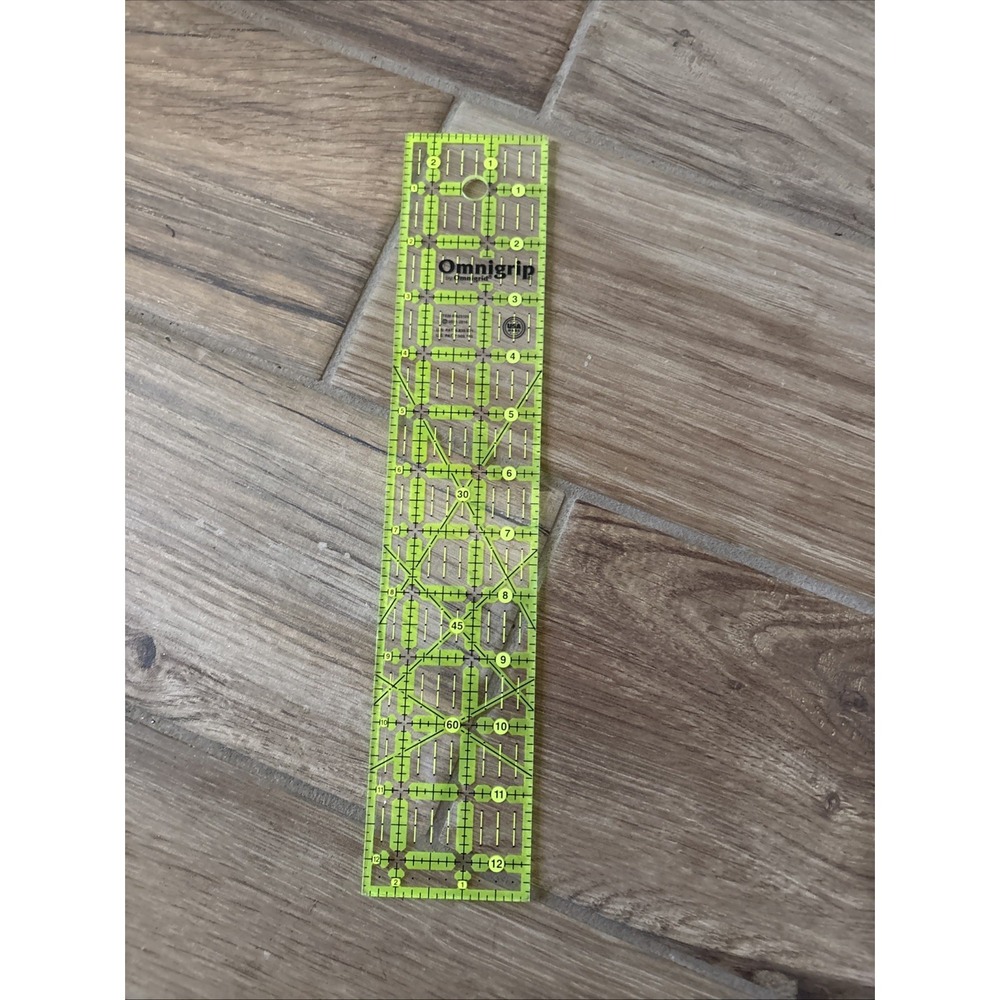 Omnigrid Omnigrip Non-Slip Quilter's Ruler 2.5" x 12.5" Neon Green 080831